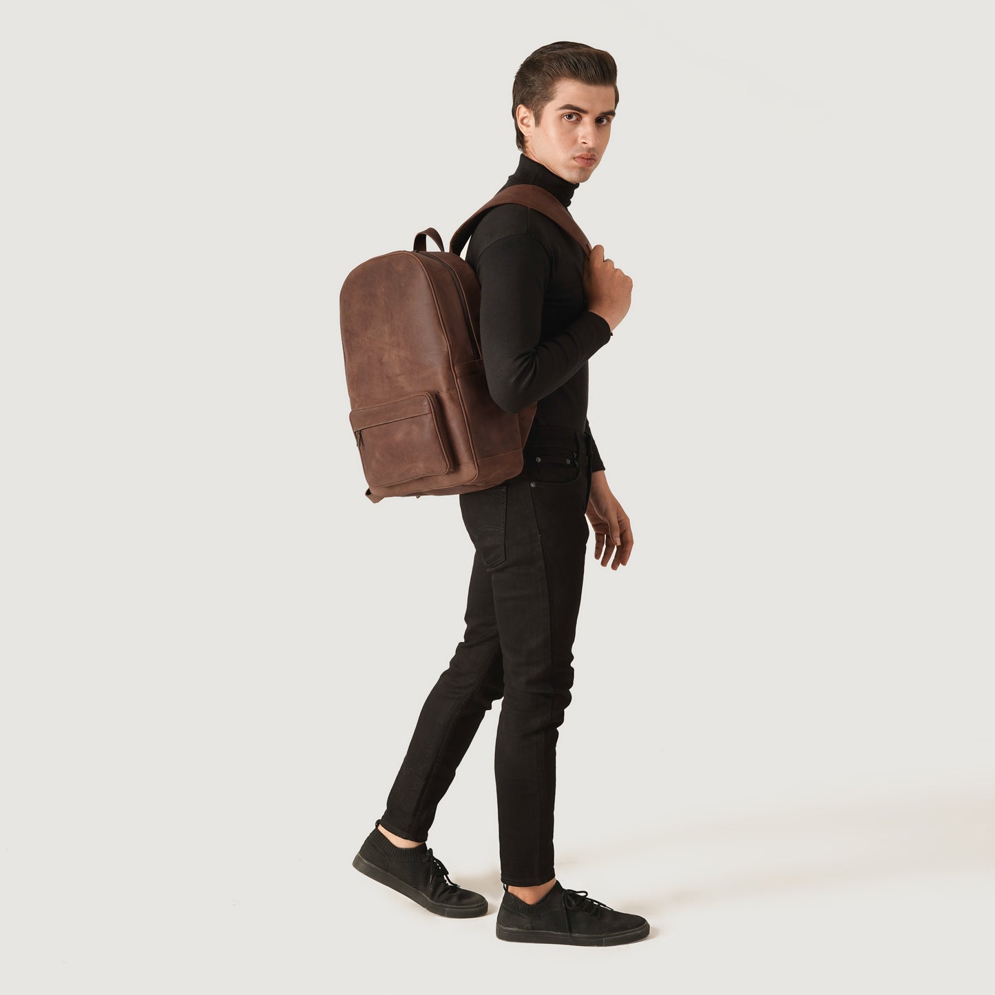 The Philos Vintage Tan Leather