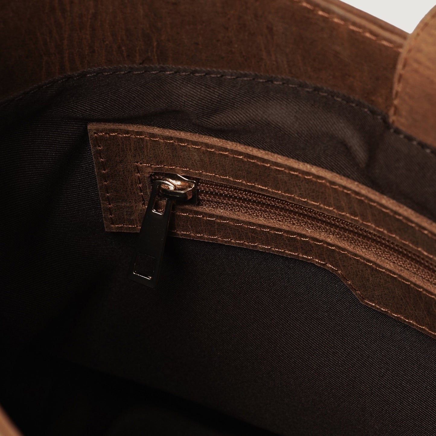 The Stefani Vintage Tan Brown Leather